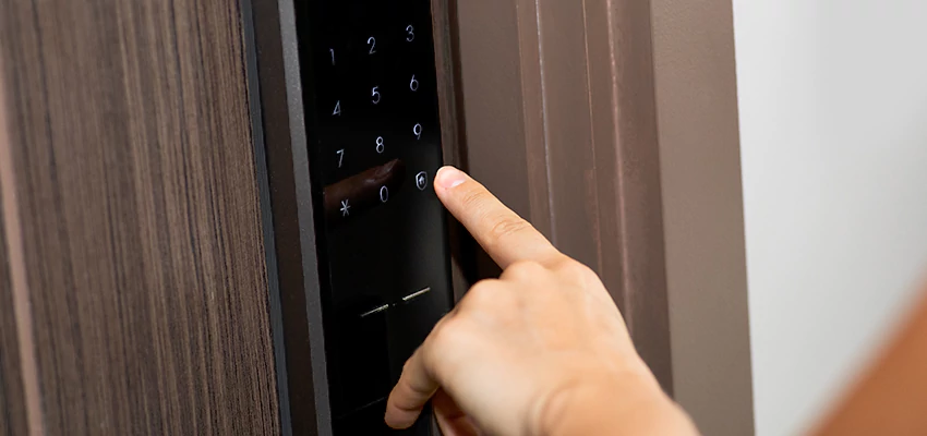 Smart Electric Locks Replacement Services in Long Beach, CA