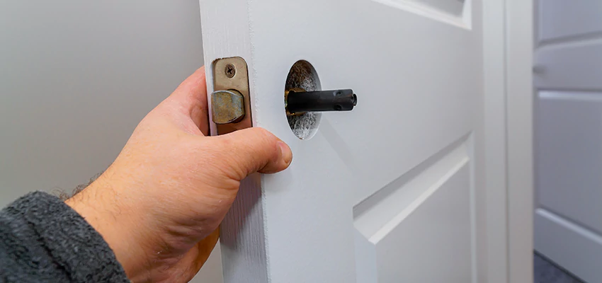 Nighttime Locksmith For Lock Repair in Long Beach, CA