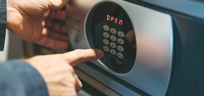 Cash Safe Openers in Long Beach, California
